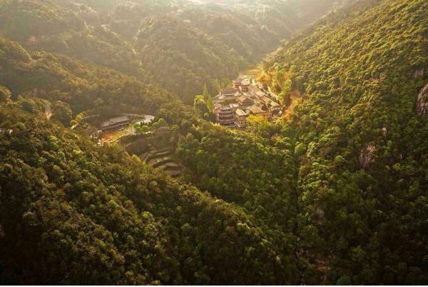 寺院全景